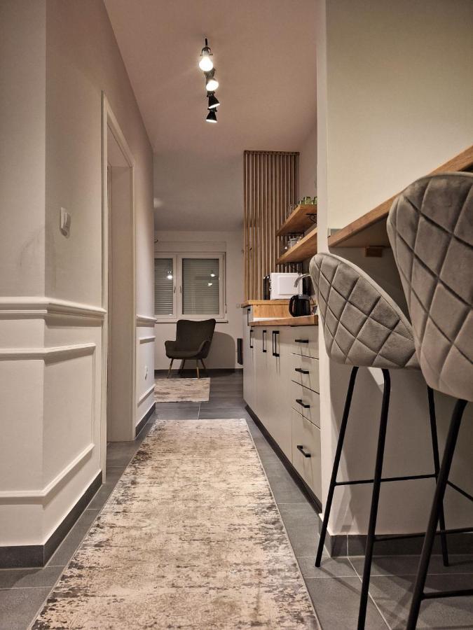 Azimut Apartman *